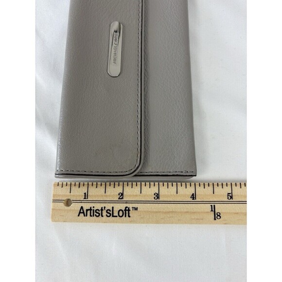 Michael Kors Light Grey Leather Wallet Envelope Clutch Snap Close Zipper Pocket - Picture 6 of 9